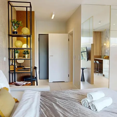 Apartament Witold's With A Rooftop View Of The - 500 Steps To Rynek Wroapart